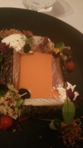 gebrande makreel met tartaar van makreel met watermeloen en quinoa